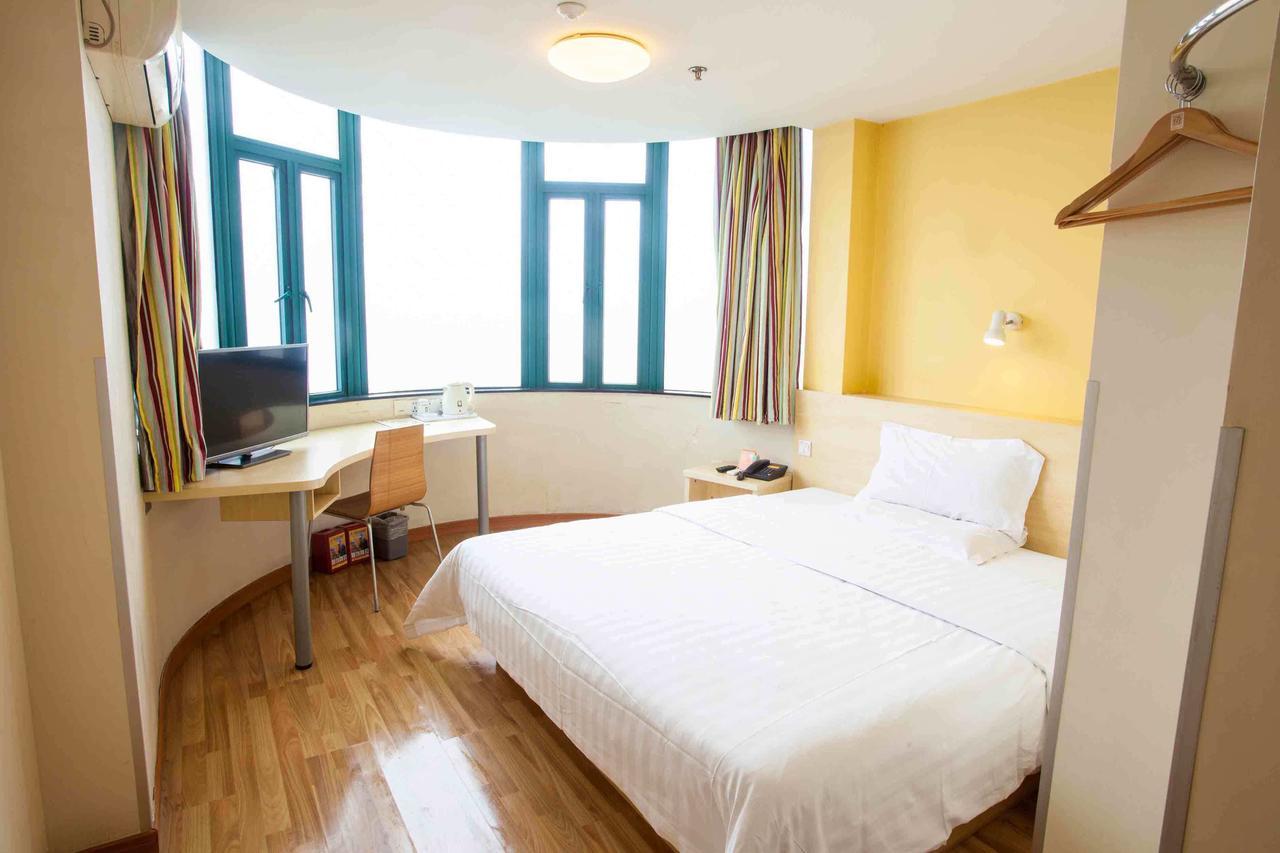 7Days Inn West Liaoyang Road Carrefour Ціндао Екстер'єр фото